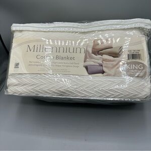 White Cotton Blanket with Herringbone Design by Millennium - King - NEW!!